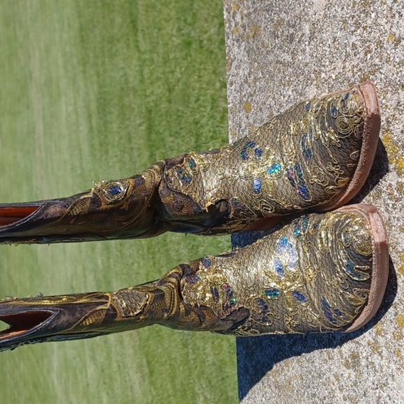 Black stone Boots, pointed toe, gold thread and sequins - Picture 3 of 8